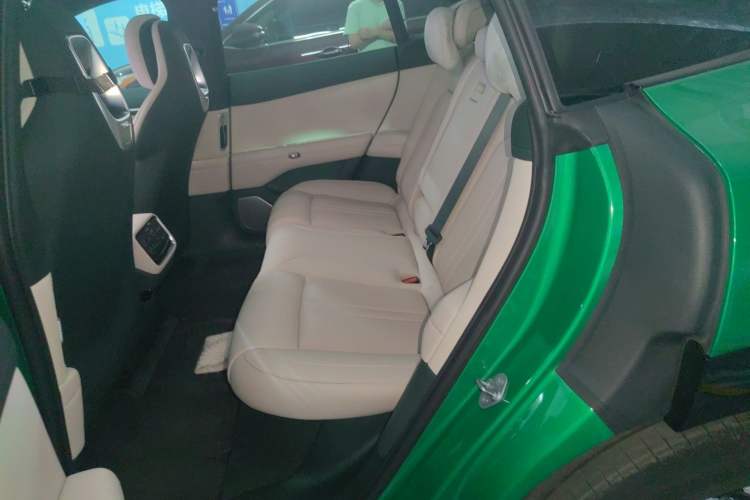 Used Xiaomi Auto YU7 2025 Ultra-Long Range Rear-Wheel Drive Version Left Rear Seat