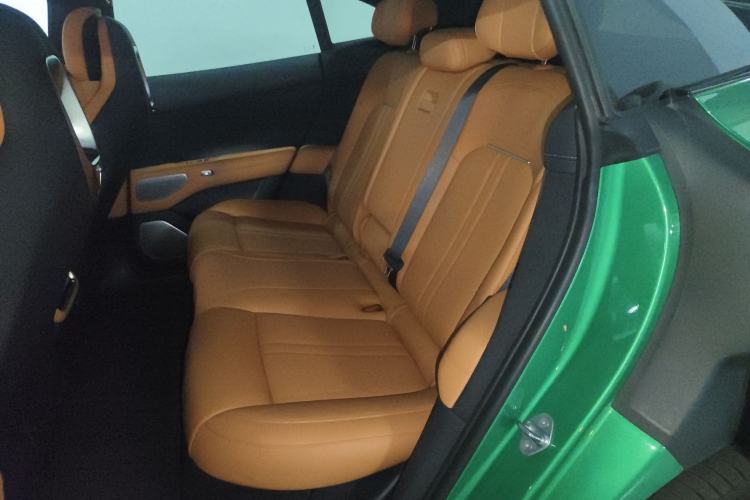 Used Xiaomi Auto YU7 2025 Ultra-Long Range High-Performance All-Wheel-Drive Max Edition Left Rear Seat
