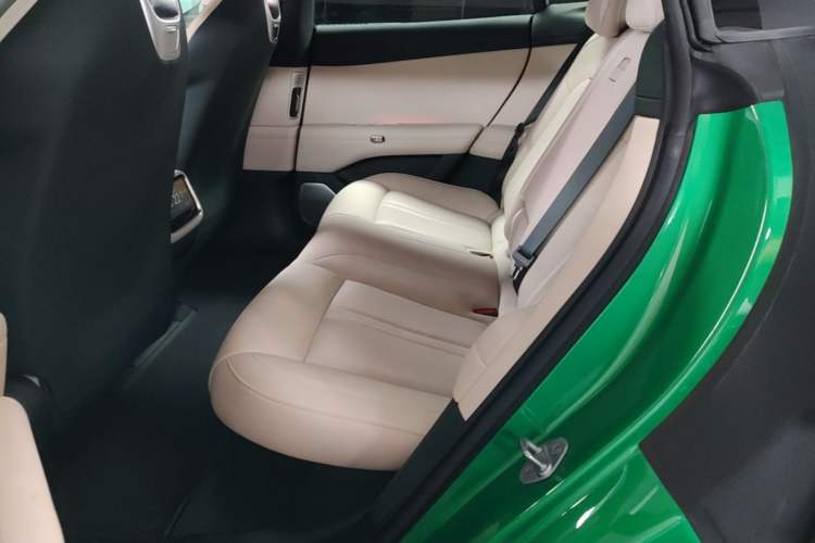 Used Xiaomi Auto YU7 2025 Ultra-Long Range All-Wheel Drive Pro Version Left Rear Seat