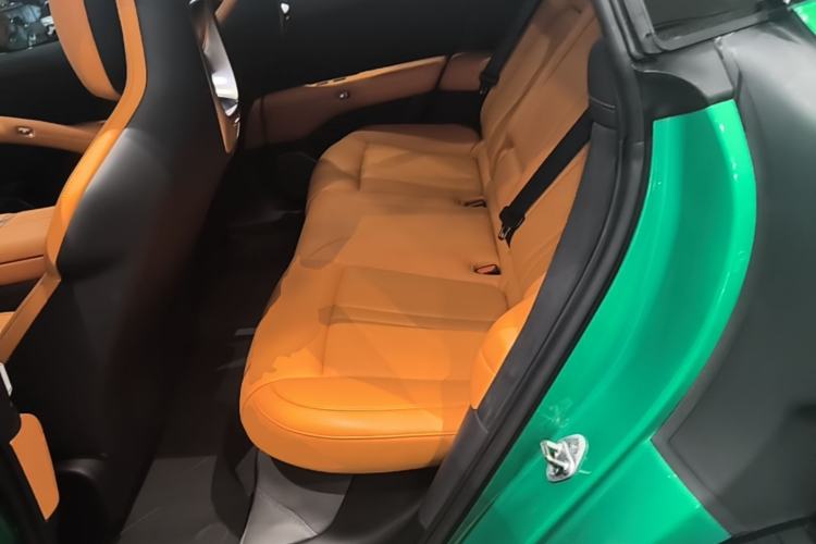 Used Xiaomi Auto YU7 2025 Ultra-Long Range Rear-Wheel Drive Version Left Rear Seat