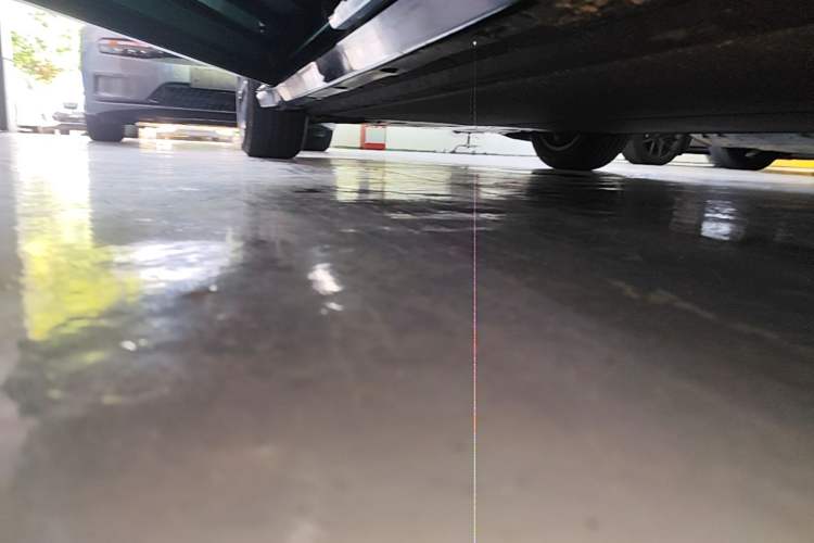Used Xiaomi Auto YU7 2025 Ultra-Long Range Rear-Wheel Drive Version Left Side Sill