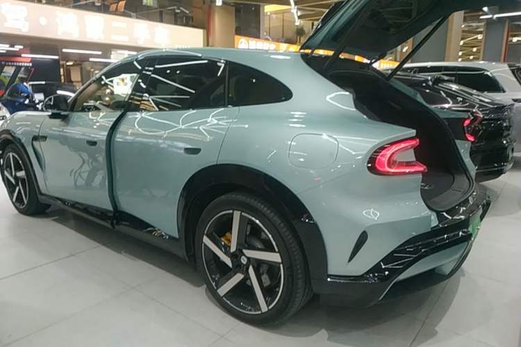 Used Xiaomi Auto YU7 2025 Ultra-Long Range High-Performance All-Wheel-Drive Max Edition Rear Left 45 Deg