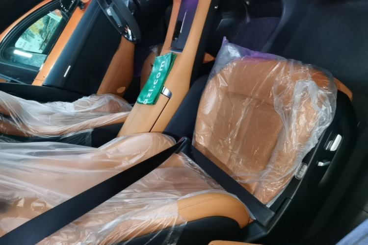 Used Xiaomi Auto YU7 2025 Ultra-Long Range High-Performance All-Wheel-Drive Max Edition Right Front Seat