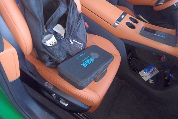Used Xiaomi Auto YU7 2025 Ultra-Long Range Rear-Wheel Drive Version Right Front Seat