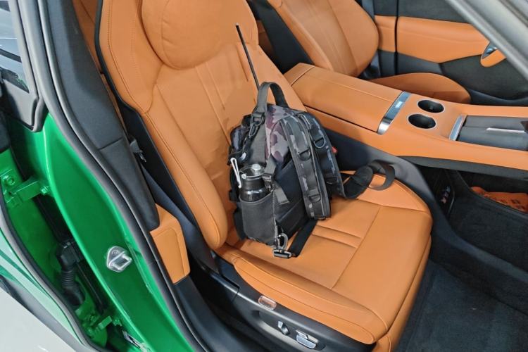Used Xiaomi Auto YU7 2025 Ultra-Long Range Rear-Wheel Drive Version Right Front Seat