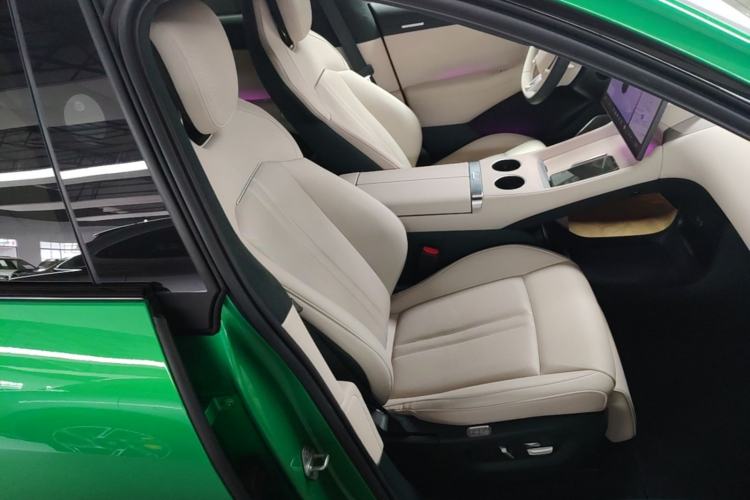 Used Xiaomi Auto YU7 2025 Ultra-Long Range High-Performance All-Wheel-Drive Max Edition Right Front Seat