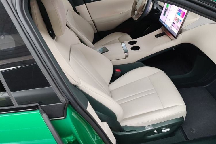 Used Xiaomi Auto YU7 2025 Ultra-Long Range All-Wheel Drive Pro Version Right Front Seat