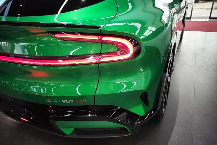 Used Xiaomi Auto YU7 2025 Ultra-Long Range High-Performance All-Wheel-Drive Max Edition Right Rear Taillight