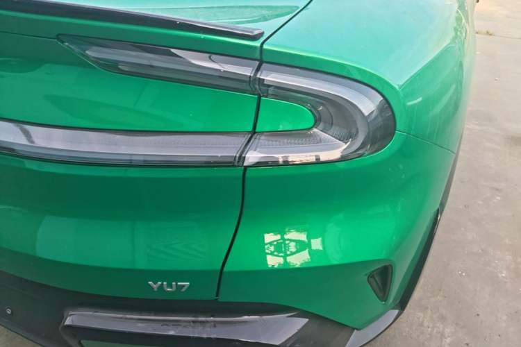 Used Xiaomi Auto YU7 2025 Ultra-Long Range Rear-Wheel Drive Version Right Rear Taillight