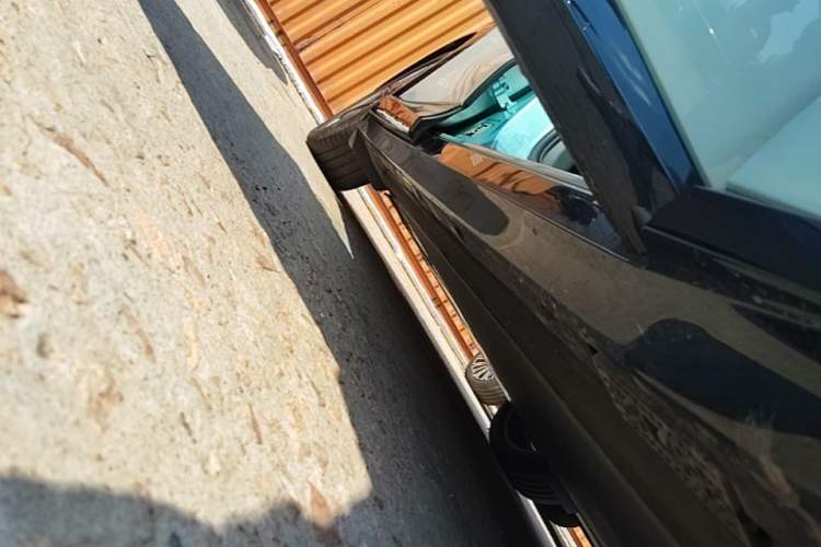 Used Xiaomi Auto YU7 2025 Ultra-Long Range Rear-Wheel Drive Version Right Side Sill