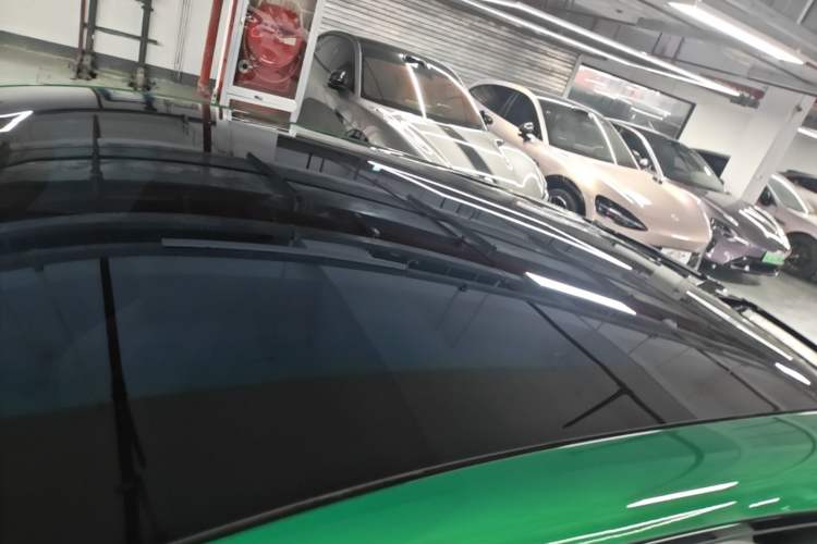Used Xiaomi Auto YU7 2025 Ultra-Long Range High-Performance All-Wheel-Drive Max Edition Roof