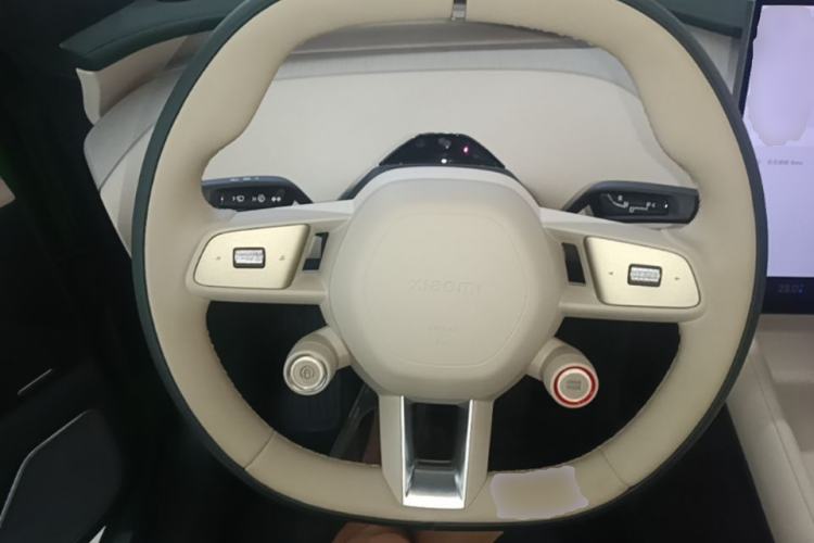 Used Xiaomi Auto YU7 2025 Ultra-Long Range All-Wheel Drive Pro Version Steering Wheel