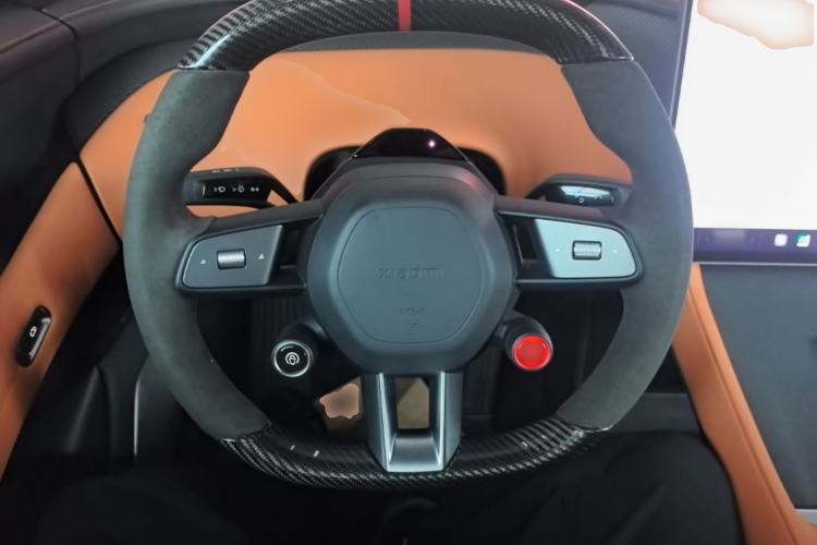 Used Xiaomi Auto YU7 2025 Ultra-Long Range High-Performance All-Wheel-Drive Max Edition Steering Wheel
