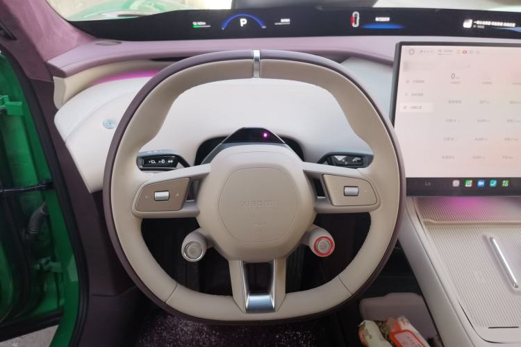 Used Xiaomi Auto YU7 2025 Ultra-Long Range High-Performance All-Wheel-Drive Max Edition Steering Wheel