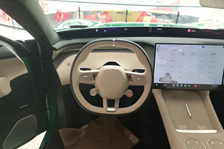 Used Xiaomi Auto YU7 2025 Ultra-Long Range High-Performance All-Wheel-Drive Max Edition Steering Wheel