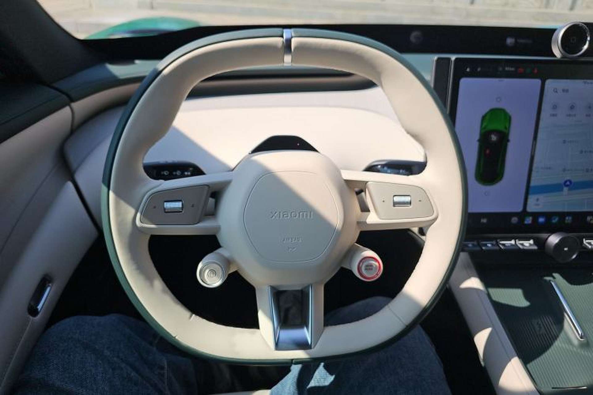 Used Xiaomi Auto YU7 2025 Ultra-Long Range Rear-Wheel Drive Version Steering Wheel
