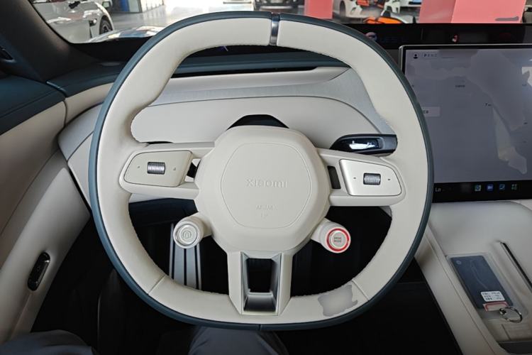 Used Xiaomi Auto YU7 2025 Ultra-Long Range All-Wheel Drive Pro Version Steering Wheel