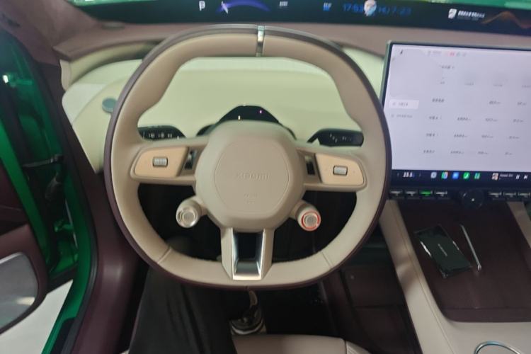 Used Xiaomi Auto YU7 2025 Ultra-Long Range High-Performance All-Wheel-Drive Max Edition Steering Wheel