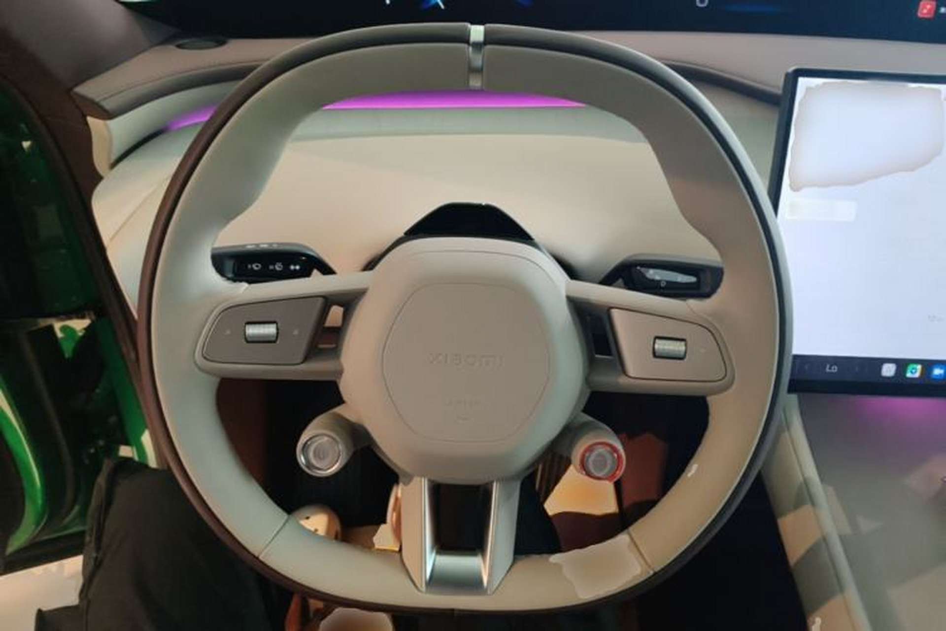 Used Xiaomi Auto YU7 2025 Ultra-Long Range Rear-Wheel Drive Version Steering Wheel