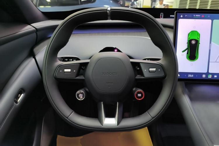 Used Xiaomi Auto YU7 2025 Ultra-Long Range Rear-Wheel Drive Version Steering Wheel