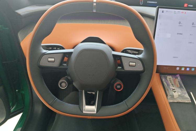 Used Xiaomi Auto YU7 2025 Ultra-Long Range Rear-Wheel Drive Version Steering Wheel