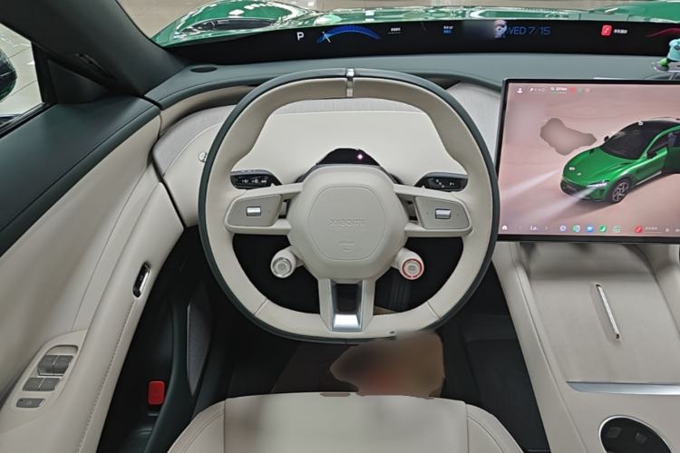 Used Xiaomi Auto YU7 2025 Ultra-Long Range Rear-Wheel Drive Version Steering Wheel