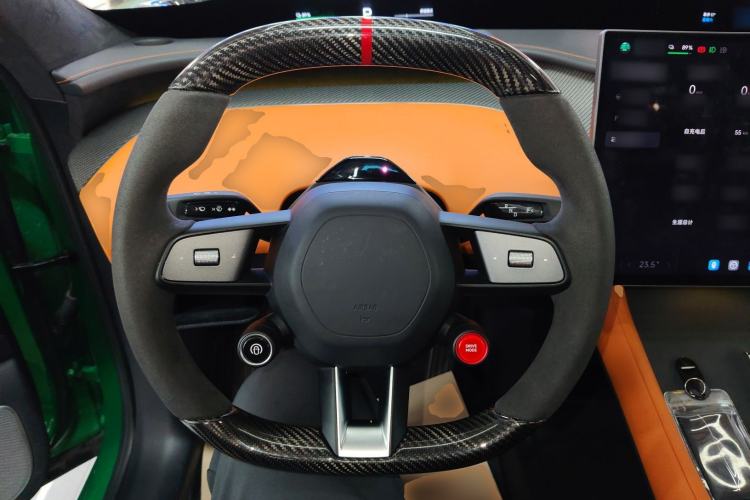Used Xiaomi Auto YU7 2025 Ultra-Long Range High-Performance All-Wheel-Drive Max Edition Steering Wheel