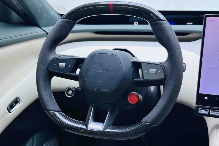 Used Xiaomi Auto YU7 2025 Ultra-Long Range High-Performance All-Wheel-Drive Max Edition Steering Wheel