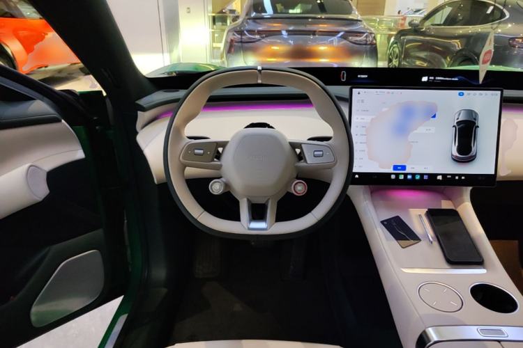 Used Xiaomi Auto YU7 2025 Ultra-Long Range Rear-Wheel Drive Version Steering Wheel