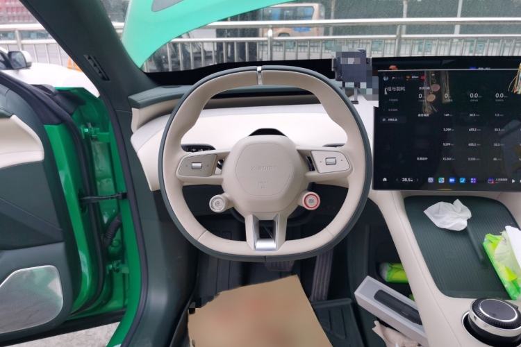 Used Xiaomi Auto YU7 2025 Ultra-Long Range Rear-Wheel Drive Version Steering Wheel