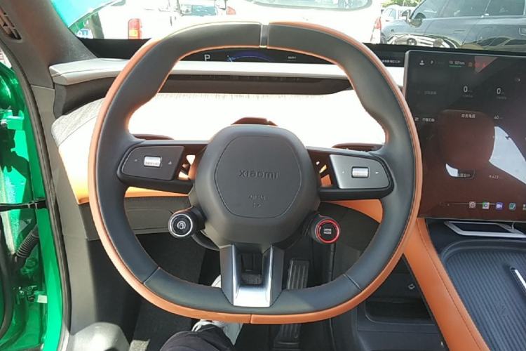 Used Xiaomi Auto YU7 2025 Ultra-Long Range Rear-Wheel Drive Version Steering Wheel