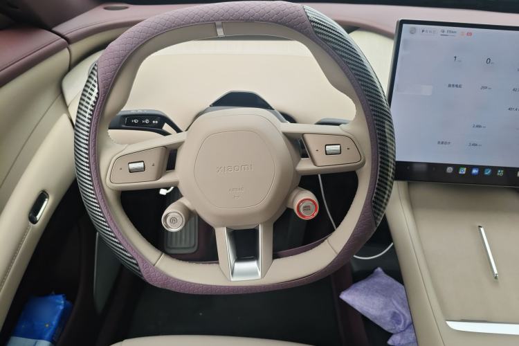 Used Xiaomi Auto YU7 2025 Ultra-Long Range Rear-Wheel Drive Version Steering Wheel