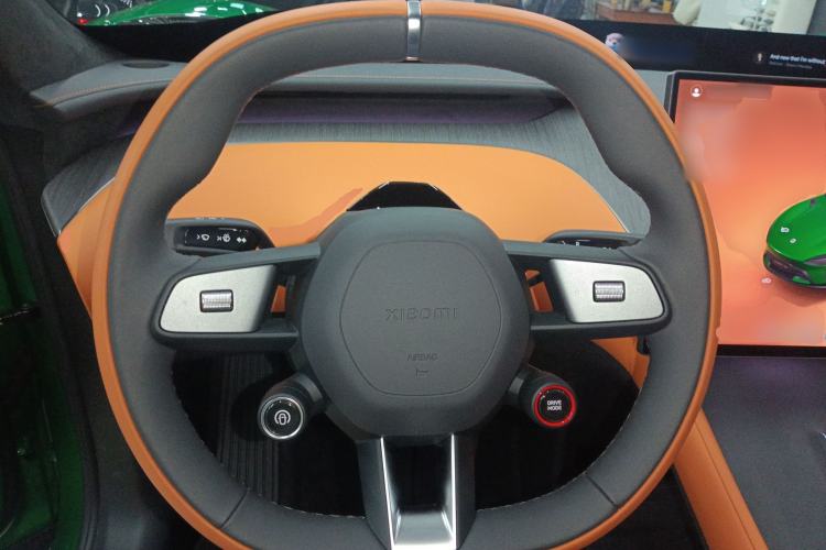 Used Xiaomi Auto YU7 2025 Ultra-Long Range High-Performance All-Wheel-Drive Max Edition Steering Wheel