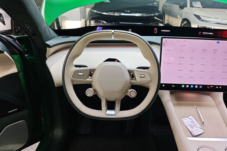 Used Xiaomi Auto YU7 2025 Ultra-Long Range High-Performance All-Wheel-Drive Max Edition Steering Wheel