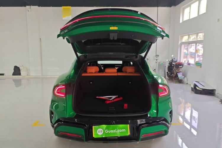 Used Xiaomi Auto YU7 2025 Ultra-Long Range High-Performance All-Wheel-Drive Max Edition Trunk