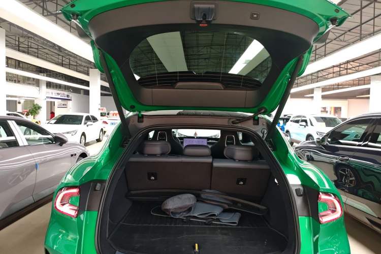 Used Xiaomi Auto YU7 2025 Ultra-Long Range Rear-Wheel Drive Version Trunk