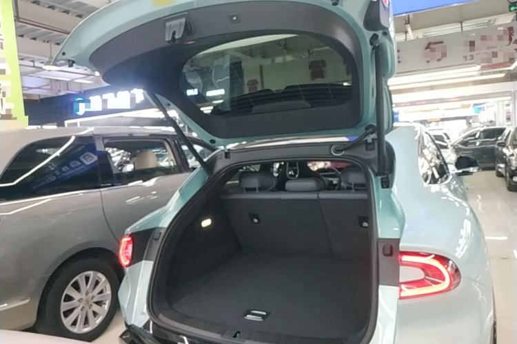 Used Xiaomi Auto YU7 2025 Ultra-Long Range Rear-Wheel Drive Version Trunk