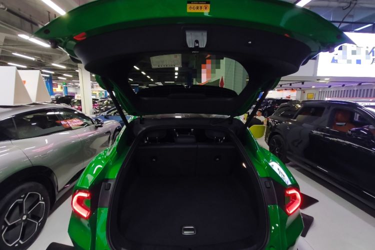Used Xiaomi Auto YU7 2025 Ultra-Long Range Rear-Wheel Drive Version Trunk