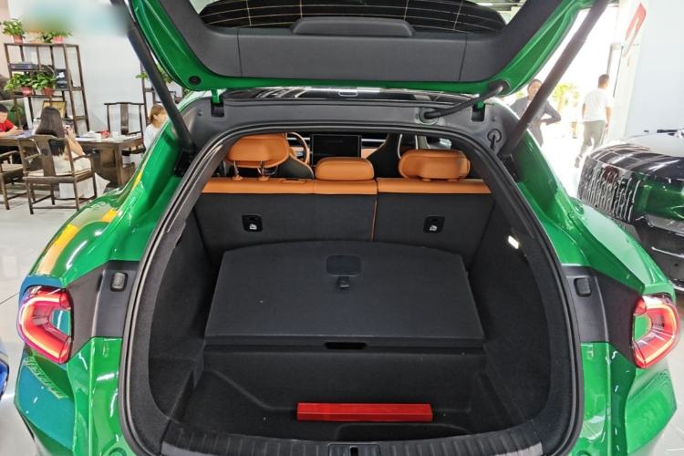 Used Xiaomi Auto YU7 2025 Ultra-Long Range Rear-Wheel Drive Version Trunk