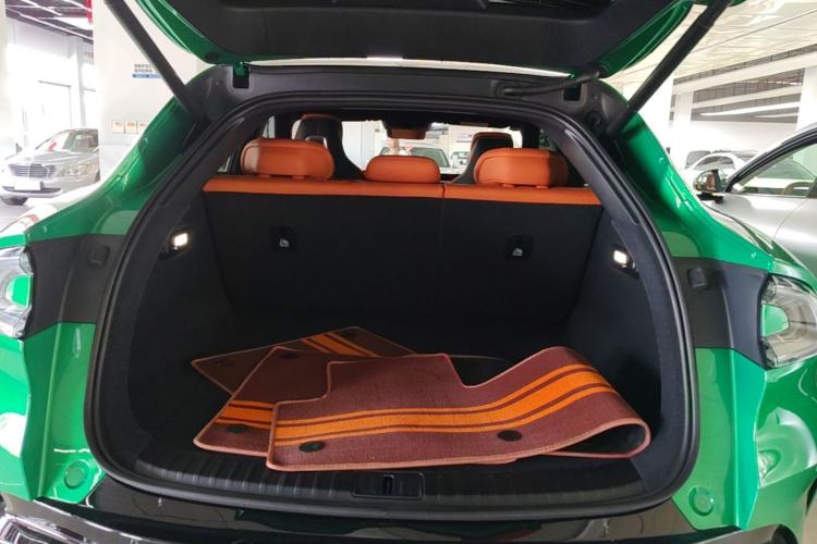 Used Xiaomi Auto YU7 2025 Ultra-Long Range Rear-Wheel Drive Version Trunk