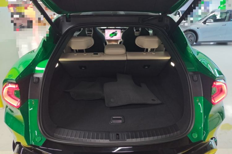 Used Xiaomi Auto YU7 2025 Ultra-Long Range Rear-Wheel Drive Version Trunk