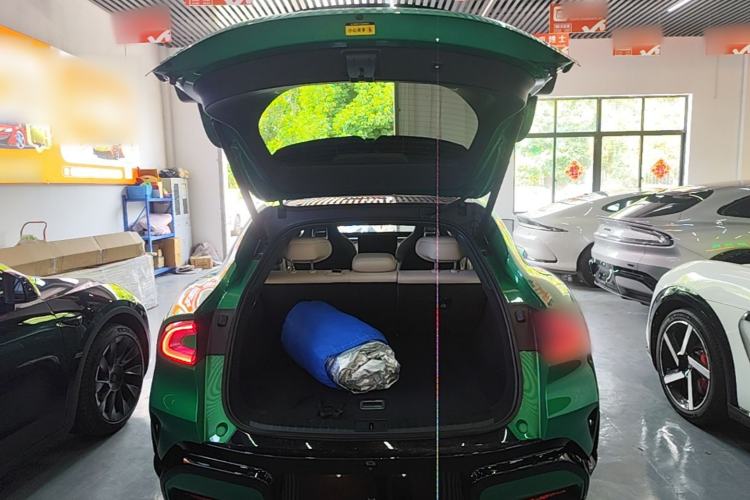 Used Xiaomi Auto YU7 2025 Ultra-Long Range Rear-Wheel Drive Version Trunk