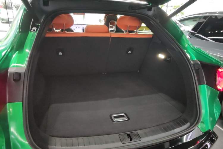 Used Xiaomi Auto YU7 2025 Ultra-Long Range Rear-Wheel Drive Version Trunk