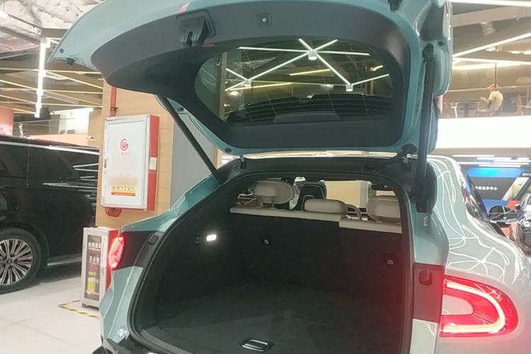 Used Xiaomi Auto YU7 2025 Ultra-Long Range High-Performance All-Wheel-Drive Max Edition Trunk