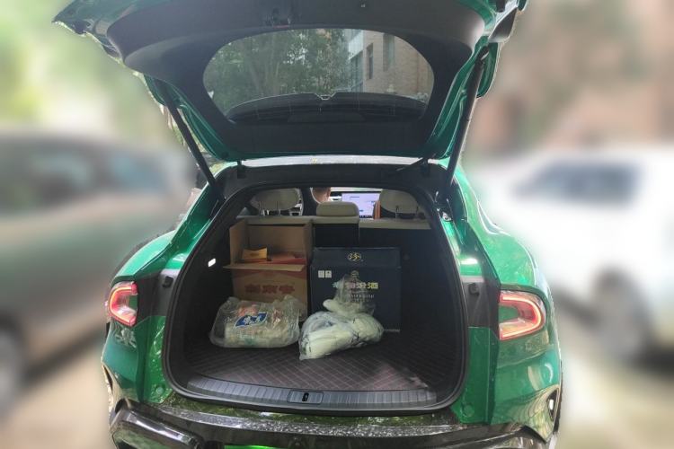 Used Xiaomi Auto YU7 2025 Ultra-Long Range Rear-Wheel Drive Version Trunk