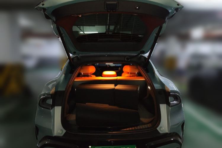 Used Xiaomi Auto YU7 2025 Ultra-Long Range High-Performance All-Wheel-Drive Max Edition Trunk