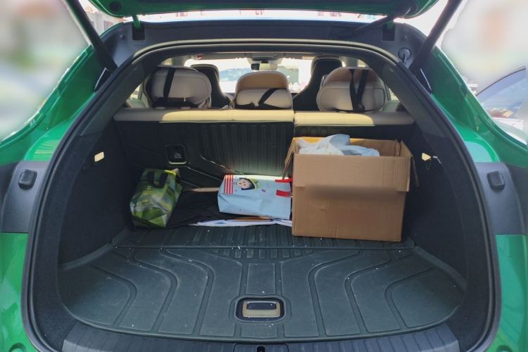 Used Xiaomi Auto YU7 2025 Ultra-Long Range Rear-Wheel Drive Version Trunk