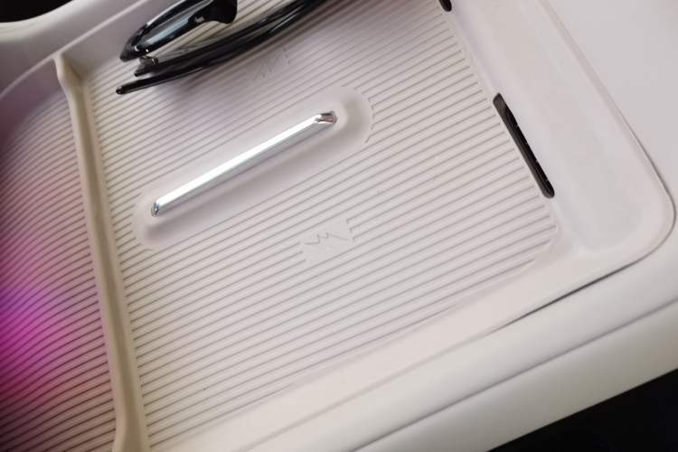 Used Xiaomi Auto YU7 2025 Ultra-Long Range High-Performance All-Wheel-Drive Max Edition Vehicle Key