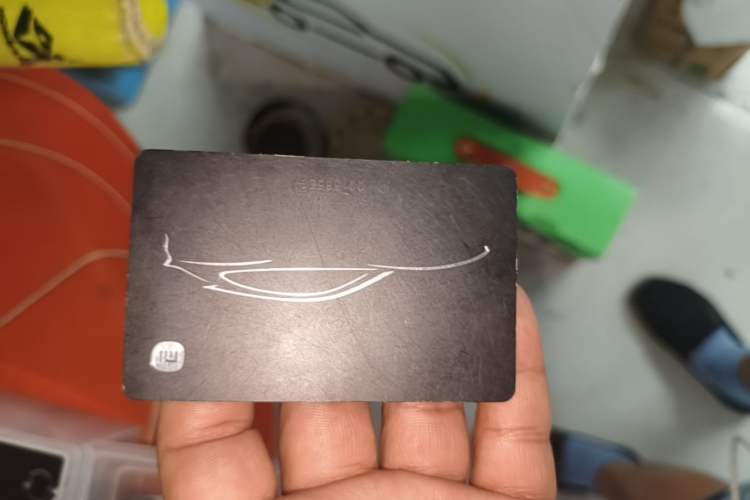 Used Xiaomi Auto YU7 2025 Ultra-Long Range High-Performance All-Wheel-Drive Max Edition Vehicle Key