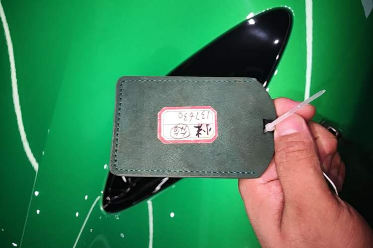 Used Xiaomi Auto YU7 2025 Ultra-Long Range High-Performance All-Wheel-Drive Max Edition Vehicle Key